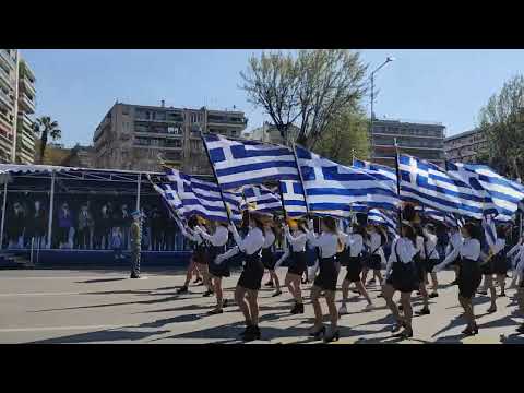 ThessToday.gr: Μαθητική παρέλαση 25 Μαρτίου
