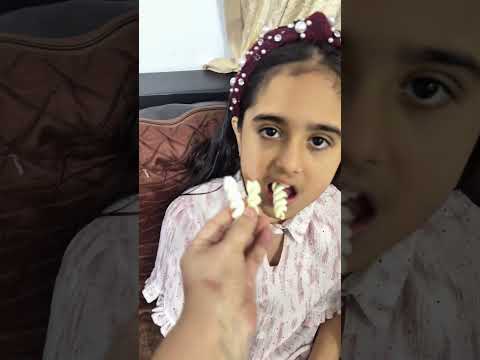 عبطعميهم رقائق أعطيته فعضني