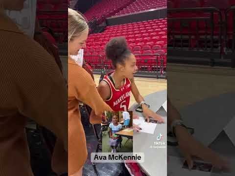 Asking Maryland players to sign old photos #hoodnews #maryland #basketball #viralvideo #omg #how #us