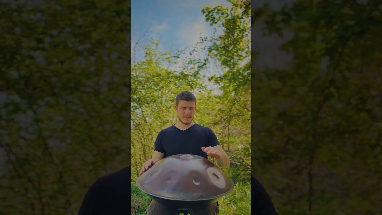 Melody on @maniksoundsculptures D Kurd #handpan #handpanmusic #meditation