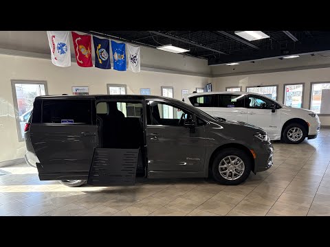 Carmax Wheelchair Van