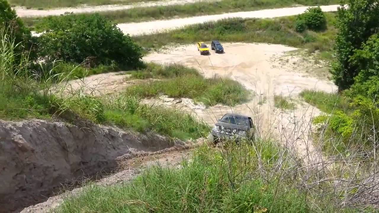 Nissan Frontiers And Xterras Offroad Hill Climb YouTube