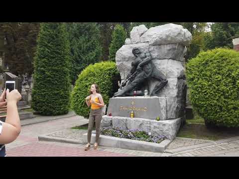 Video: Lychakiv cemetery, Lviv, Ukraine. Description, famous burials