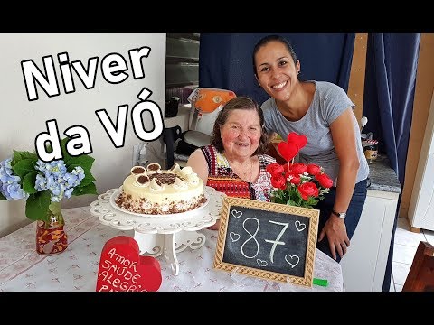 Vídeo: Como Decorar Uma Mesa Festiva Para O Aniversário De Uma Pessoa Idosa