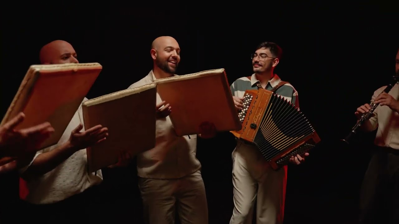 Os Carecos - Tristimil