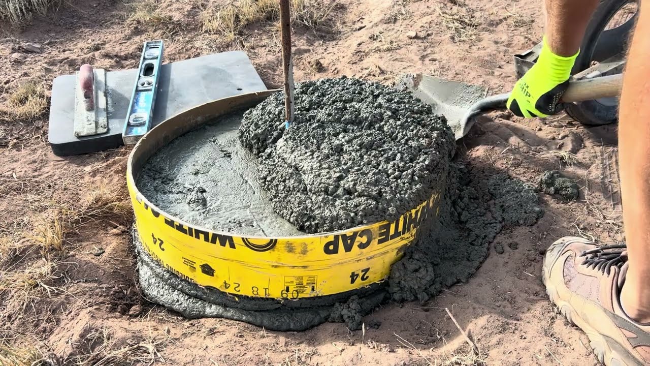 Бетонный фундамент для внесетевого контейнера для морских перевозок