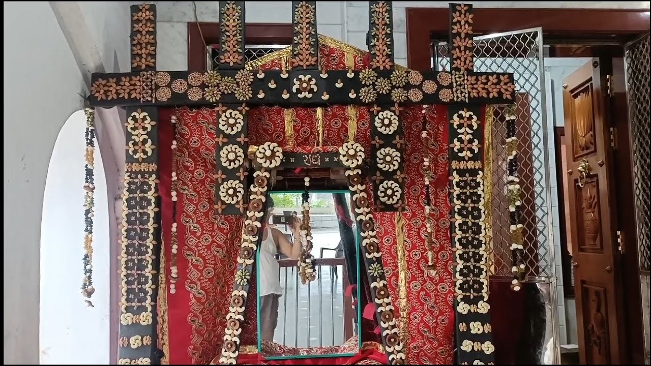 Aaj kaju badam pista bahut sara dry fruit se singar Kiya surang hindola