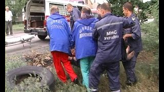 Виновница в дтп в Сумах обвиняет в аварии погибшего парня. 18.08.15. Новости Украины сегодня(, 2015-08-18T18:22:17.000Z)