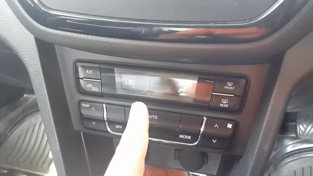 VITARA BREZZA  ZDi Plus CLIMATE CONTROL (AC) & DEFOGGER