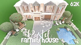Pastel Family House - Bloxburg Build