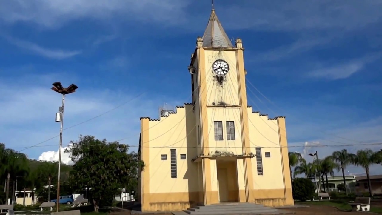 São José da Barra/MG Igreja Matriz / Praça YouTube São José da Barra/MG Igreja Matriz / Praça YouTube