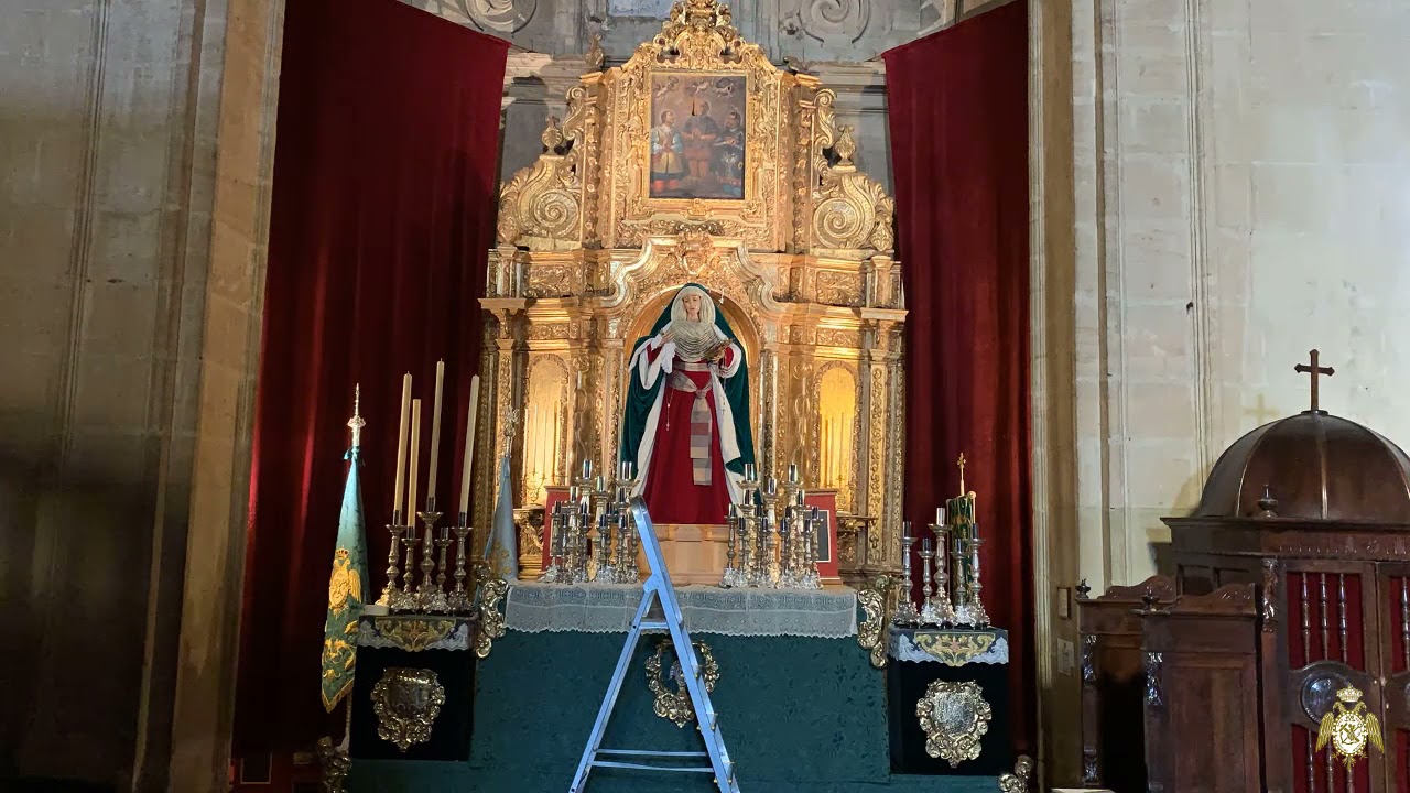 Time-lapse del montaje de altar para Semana Santa de la Hermandad de la Esperanza, Guadix