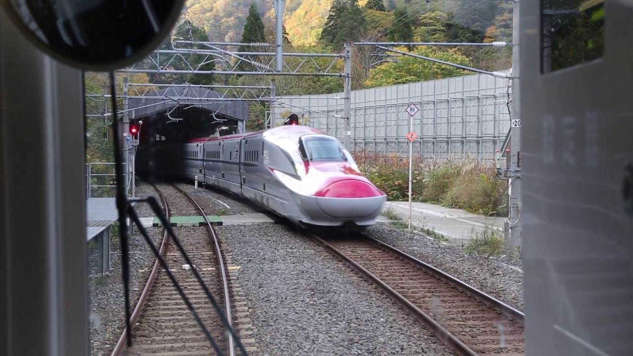 JR東日本] 秋田新幹線こまち E6系 志度内信号場通過 - YouTube