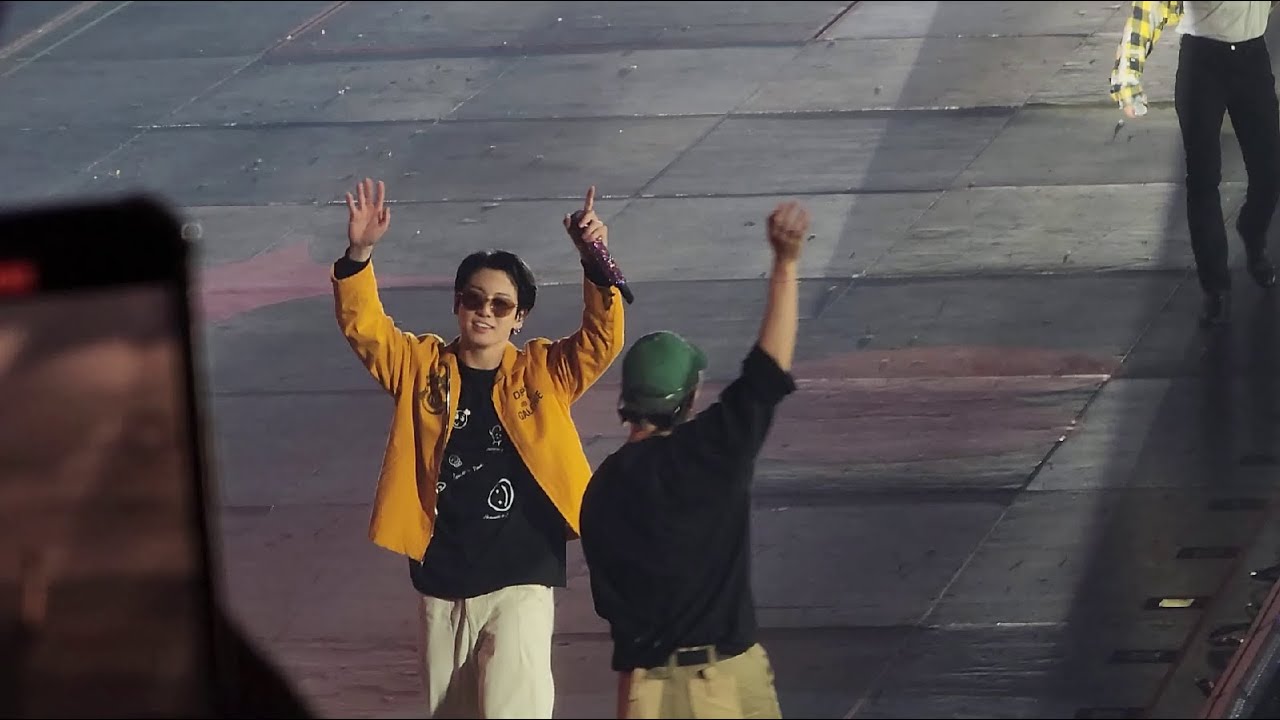 BTS PTD Las Vegas Day 1 - Ending (side view)