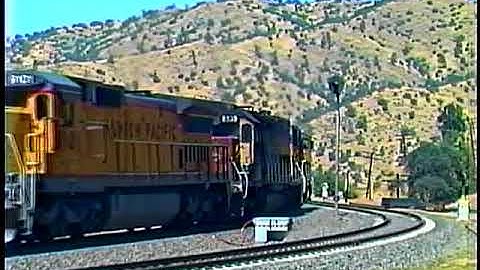 Classic Railroad Series 1186 - Two Southbounds at Tehachapi Loop 1998 Part 1