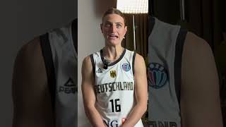 Finishing idioms incorrectly with Alina Hartmann & Alexis Peterson #dbb #basketball