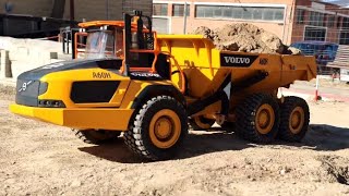 Amazing XXL construction Site, loader shovels, rc trucks , dozer....