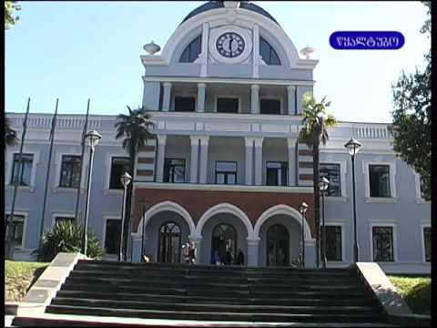 გუმათ-ჰესთან დაზიანებული გზის სავალი ნაწილი მოსახლეობას პრობლემებს უქმნის