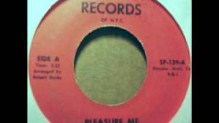 Lily Fields - Pleasure Me