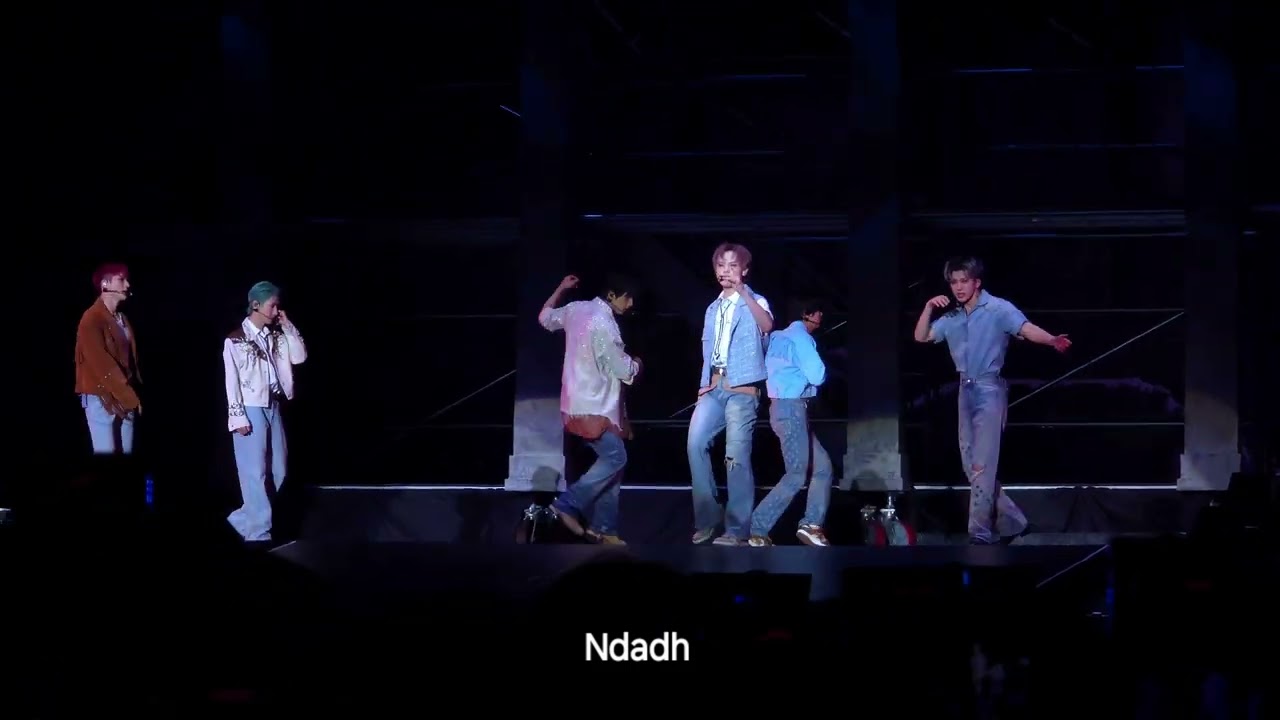 [4K] 251018 NCT DREAM - INTRO & HOT SAUCE  at THE DREAM SHOW 4 (TDS 4) DAY 1 in SINGAPORE