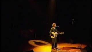 Simply Red - Holding Back the Years (live)