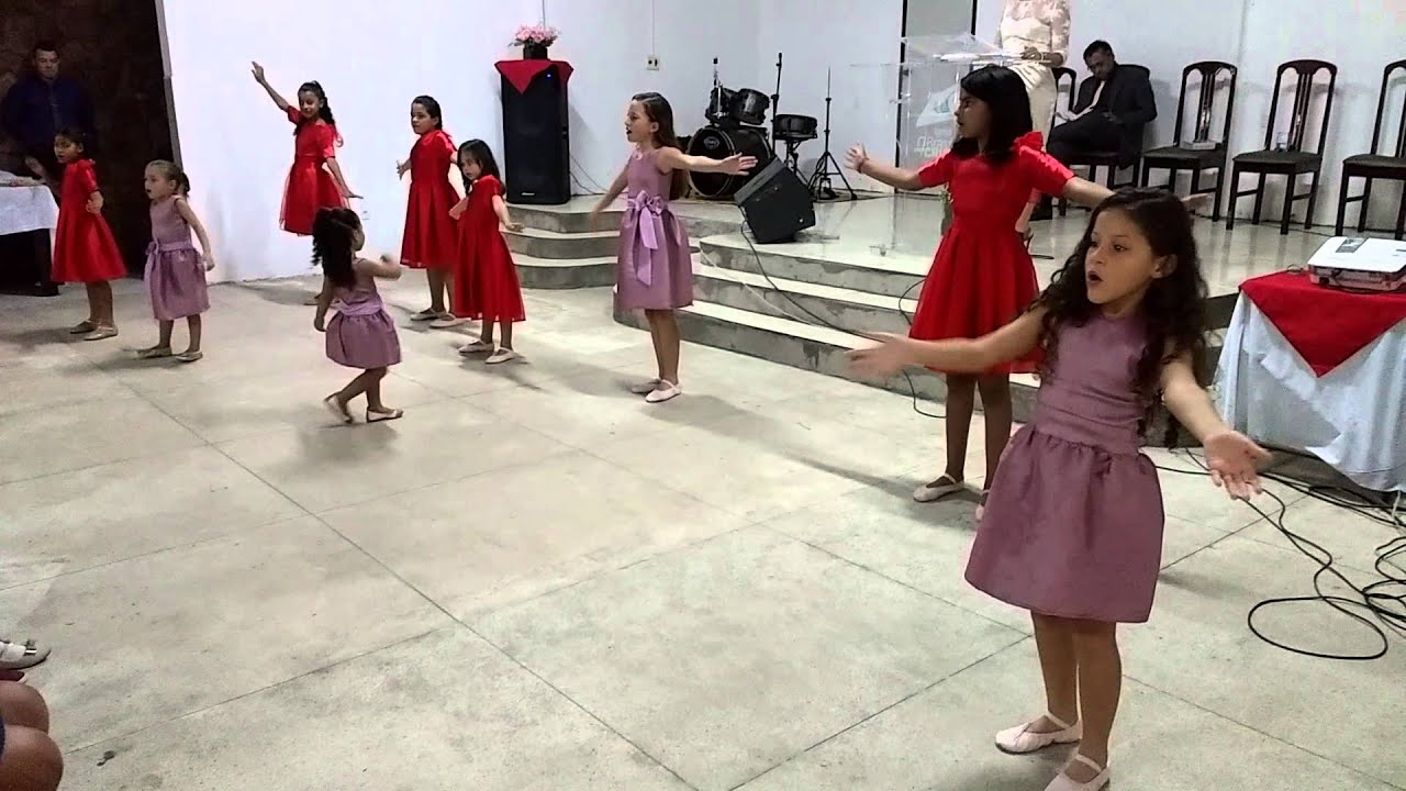 Coreografia da música mais tem a vida eterna