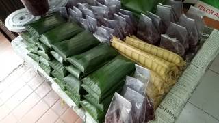 Download Lagu Indonesian Street Food - Tapai Tape Uli dan Lepet - Traditional Indonesian Snacks MP3 Download Lagu Indonesian Street Food - Tapai Tape Uli dan Lepet - Traditional Indonesian Snacks MP3