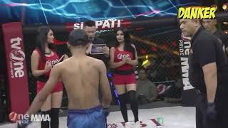FULL HD 'Video detik detik bukit DJ Siva Aprillia TERTOEL, TERSIKUT, TERSENTUH pemain MMA'