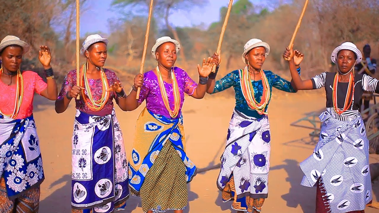 WALAGA LUKWAJA _HARUSI KWA SUNGU(OFFICIAL VIDEO) BY MALONGWE DR 0760076625