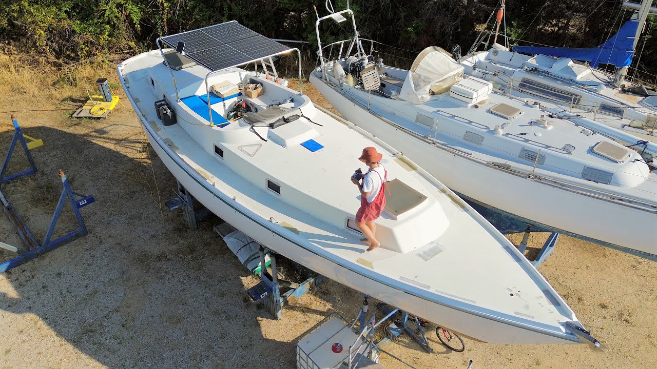 ALONE Trying to Fix the Deck of a 15 Year Abandoned Boat Project!