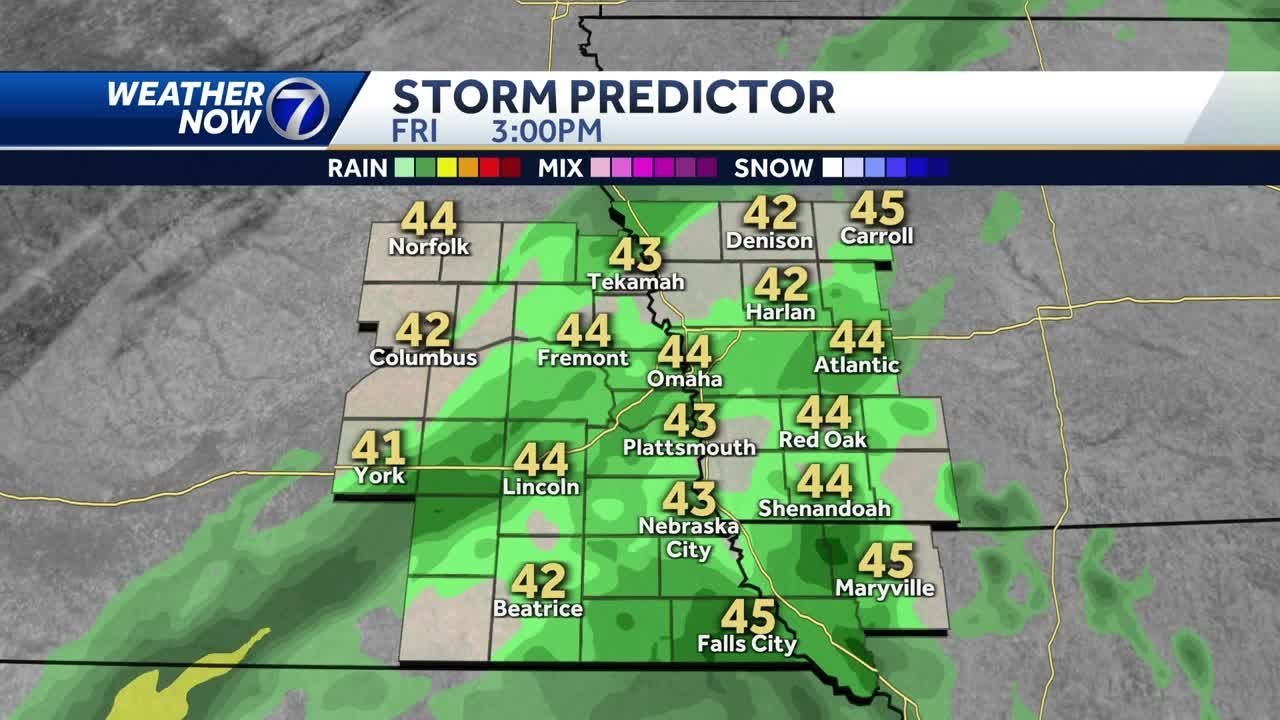 Showers moving in Friday morning, wet into the weekend - YouTube