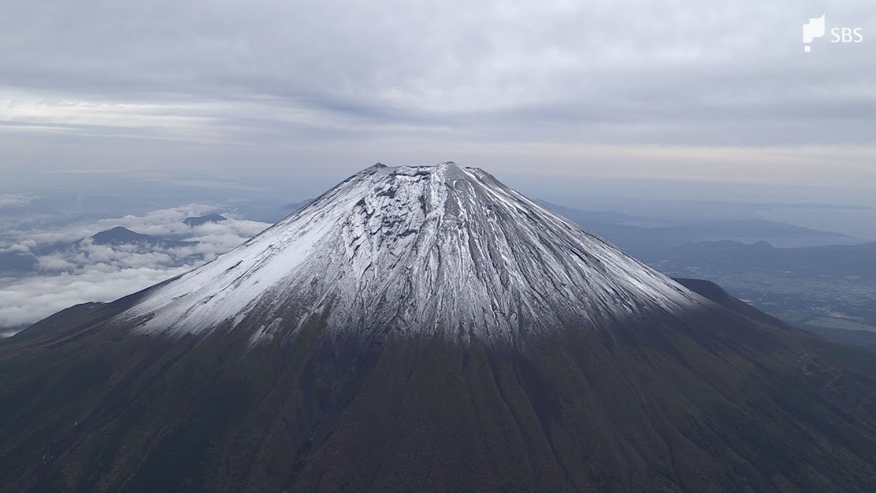 富士山初冠雪 平年より21日遅く2024年より15日早い観測 ようやく冬の