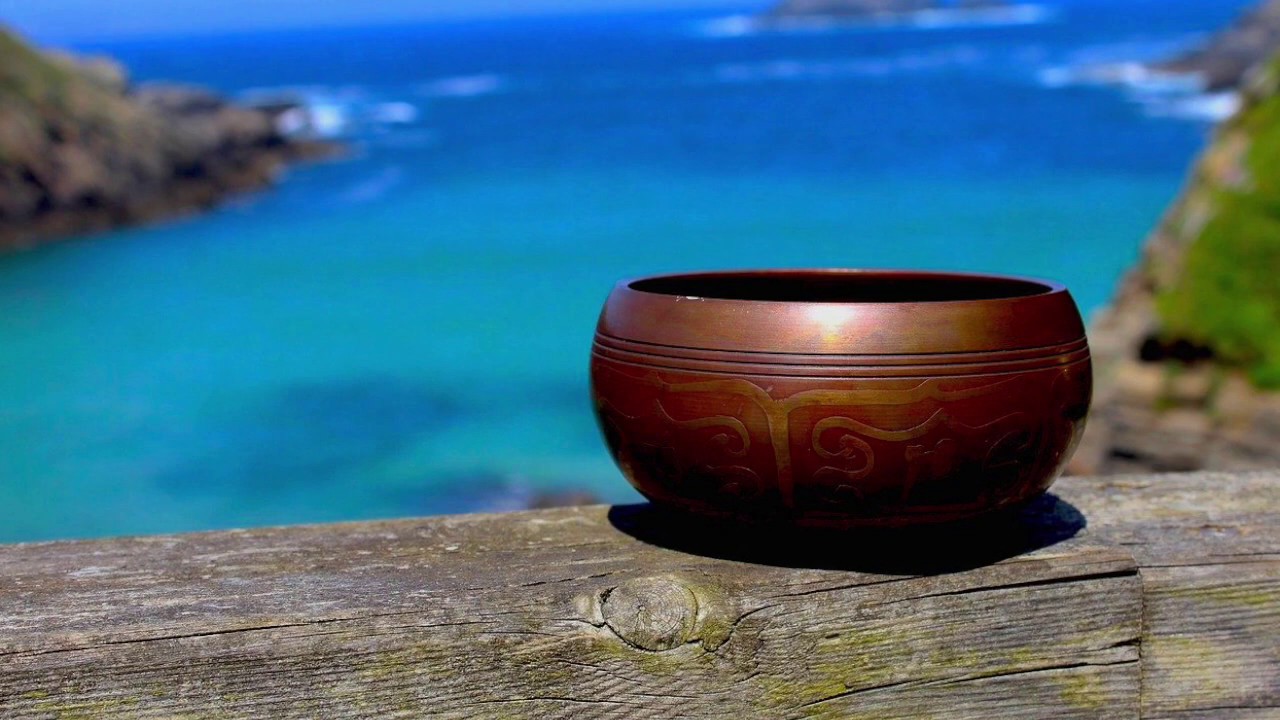 5 Minute Tibetan Singing Bowl Meditation, Sound Healing, Quick Recharge