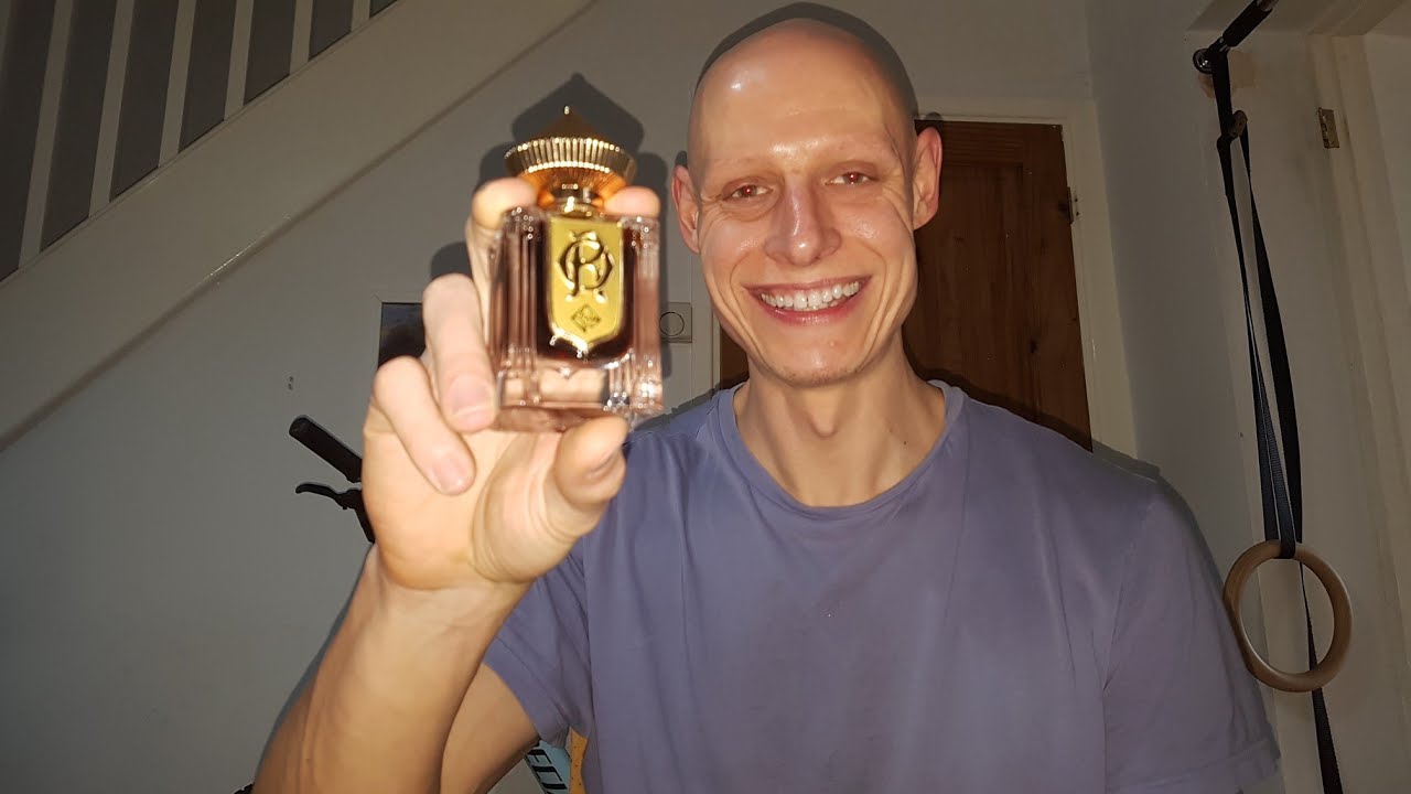 Russian Oud 2 by Areej le Dore | First Impressions - YouTube