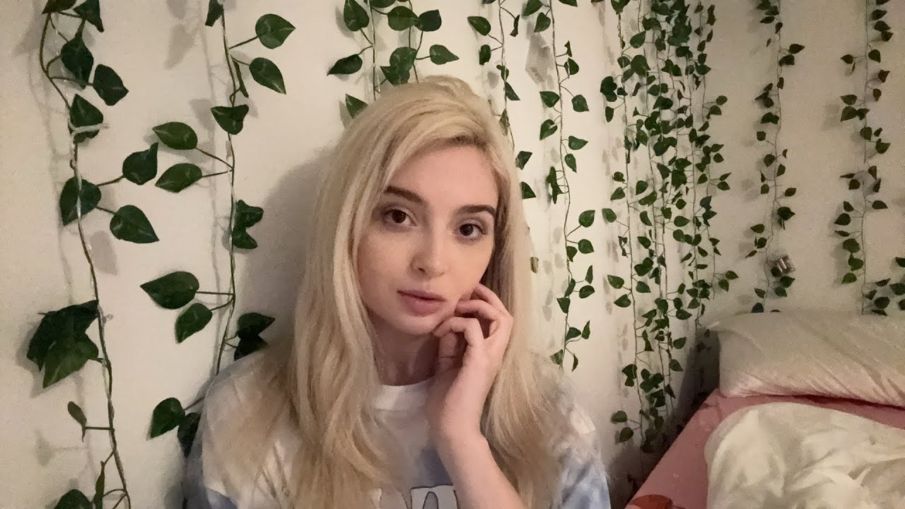 Лекси Лор в прямом эфире!