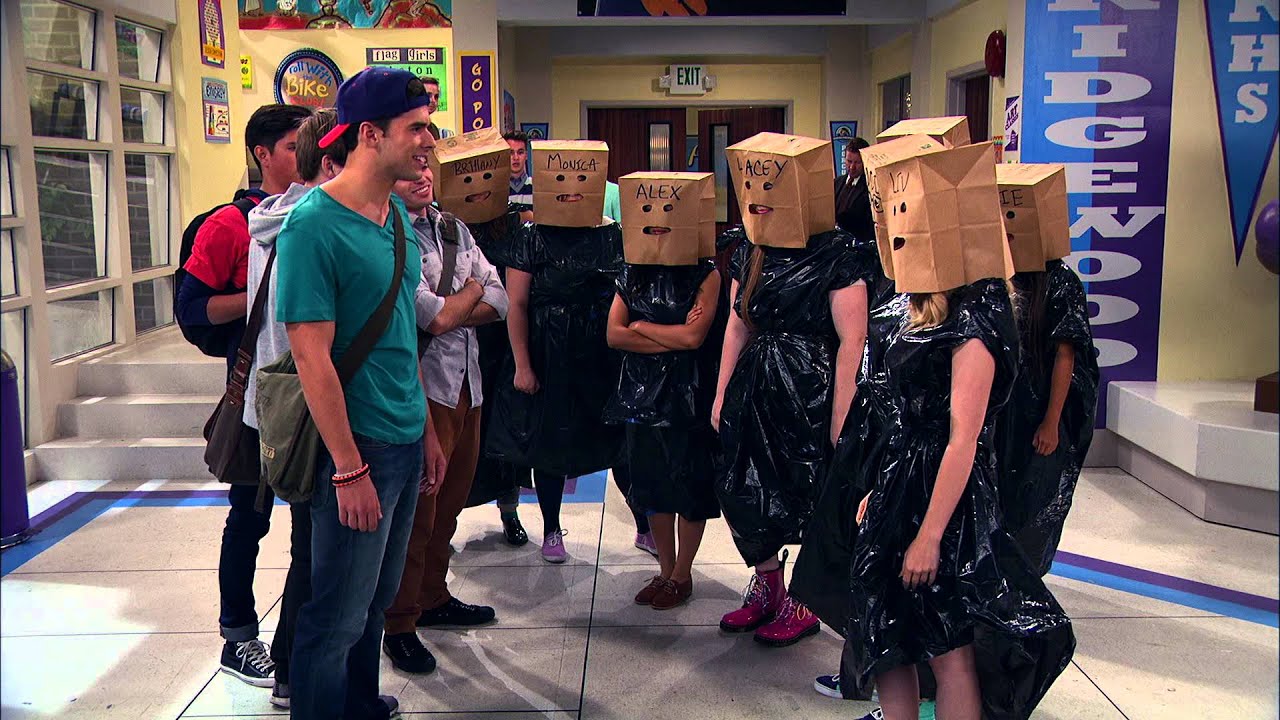 sydney to the max season 2 Liv and Maddie | 