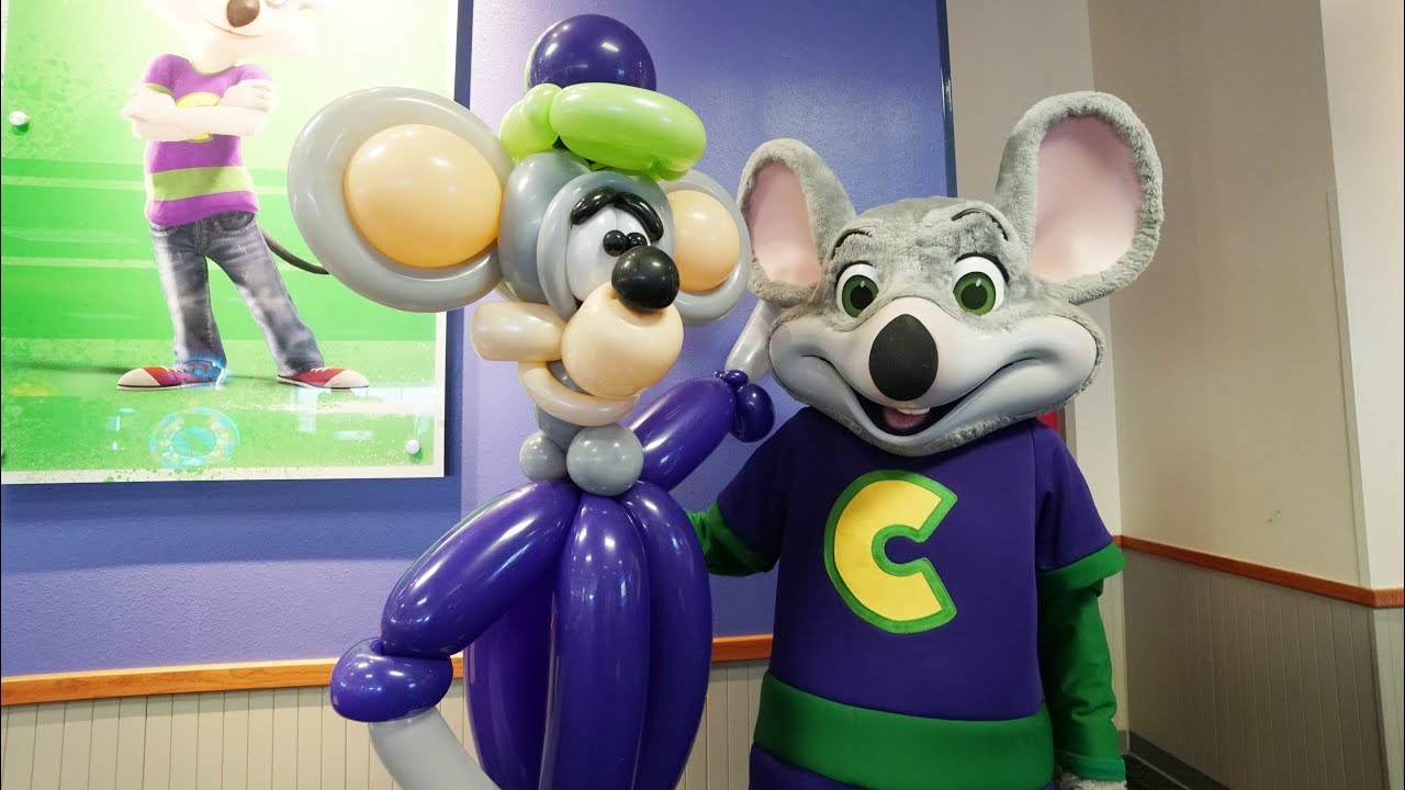 Chuck E Cheese The Making Of Lifesize Balloon Youtube