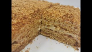 Köstlicher Honigkuchen mit Milchmädchen-Creme, einfach und schnell. MEDOVIK russisches Rezept