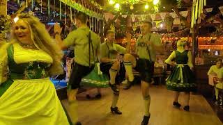 Schuhplattler Crystal Brook Resort Mountain Brauhaus #6