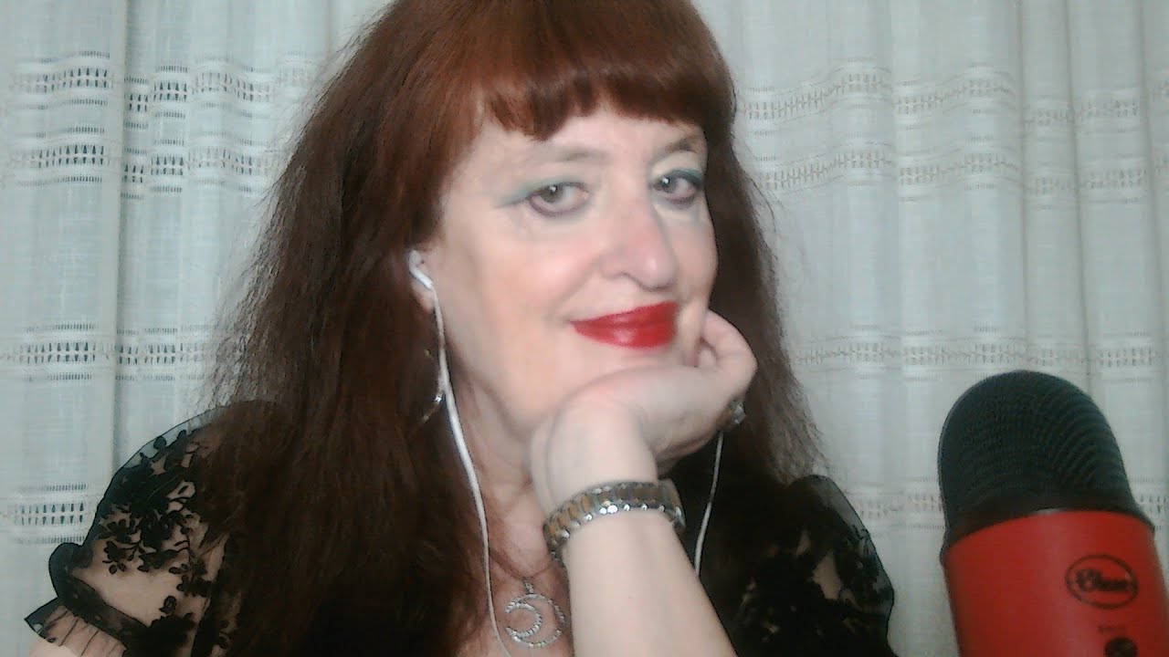 LEGGO I  MIEI MANOSCRITTI ESOTERICI....DA ME RILEGATI DIECI ANNI FA....!