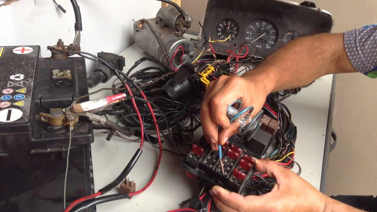 Mendonça - série elétrica do ESCORT 5/ ligações do relé pós chave.