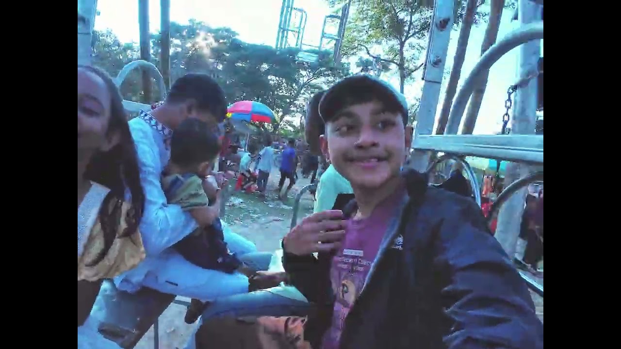 বগুড়া মহাস্থান গড়ে ঘোরাফেরা 