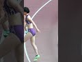 美しき跳高選手の試合前ルーティン???? 臨場感たっぷり！