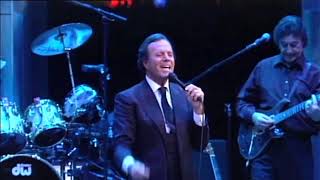 Julio Iglesias - &quot;Can&#39;t Help Falling In Love&quot; en Houston. Gira 2003