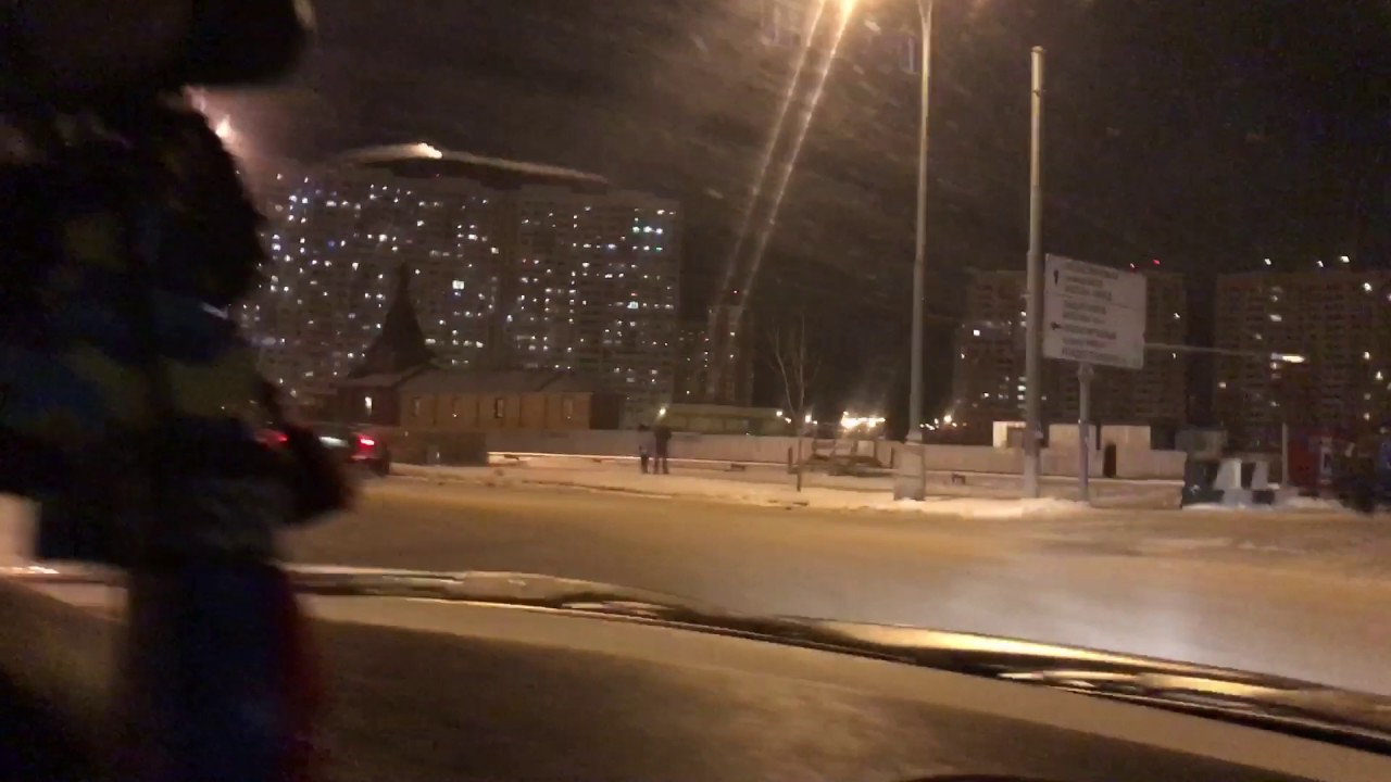 Москвич валит боком