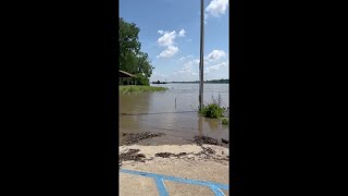 Mississippi River crests in Cape Girardeau, MO