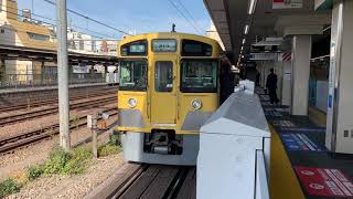 西武新宿線高田馬場駅2000系各駅停車本川越駅行き発車。