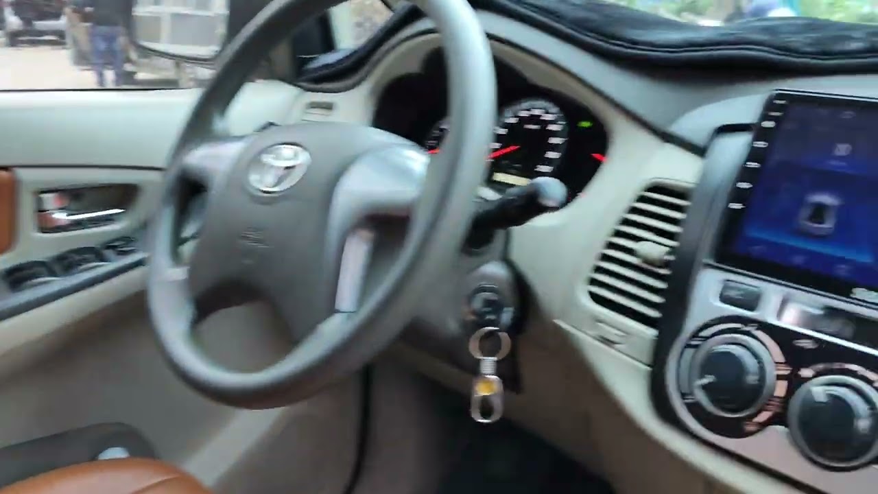 298 triệu Innova 2015 còn rất đẹp 0916500161