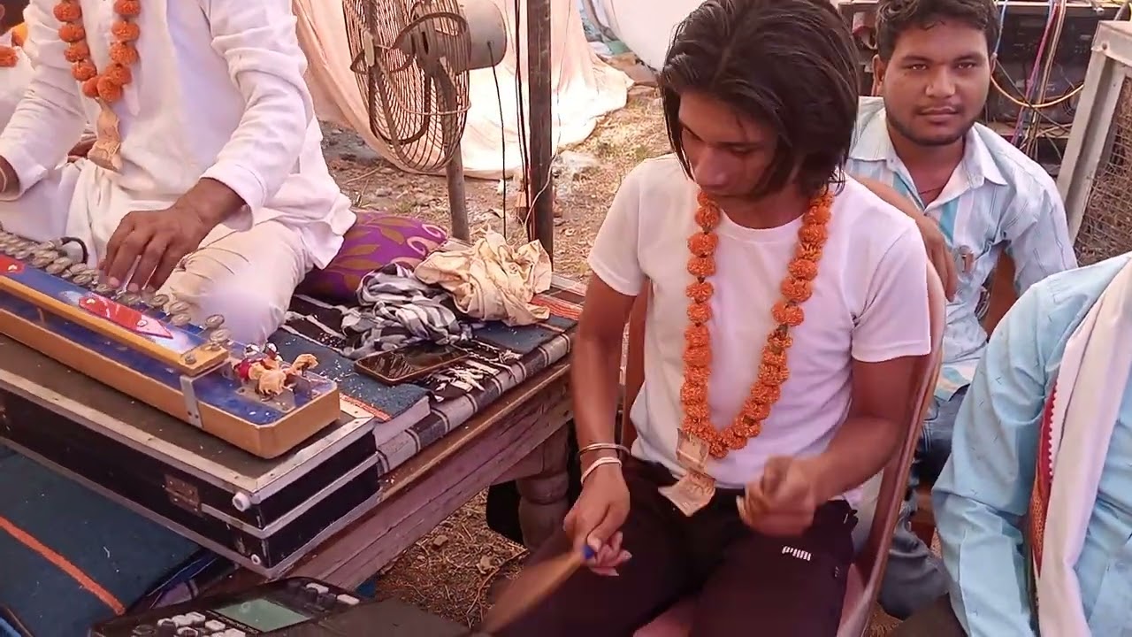 Pt. Budhe das kurre pt. Chetan das kurre ji के द्वारा सतनाम विजय अथर्बल मुल ग्रन्थ ग्राम लिलवाकापा