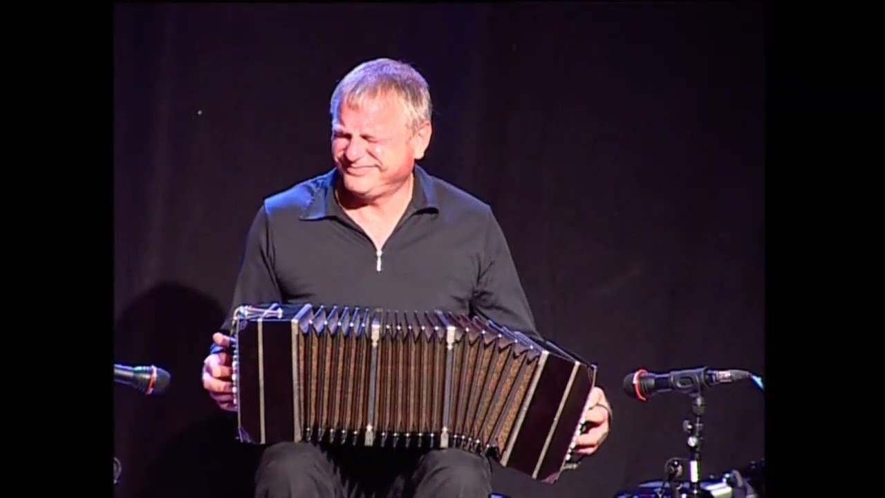 2011 PaierValcic Kunstflecken Trailer